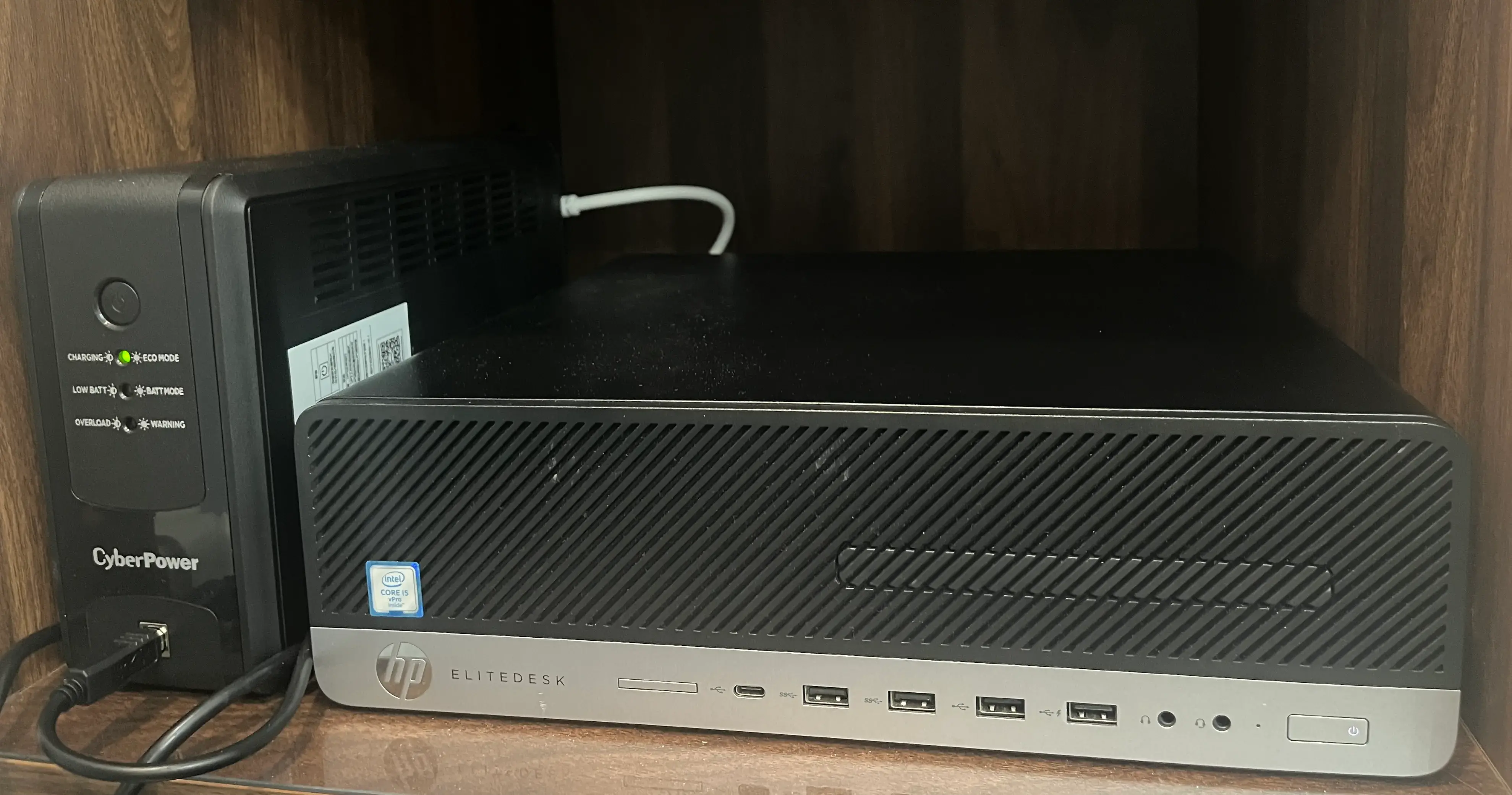 NAS+UPS
